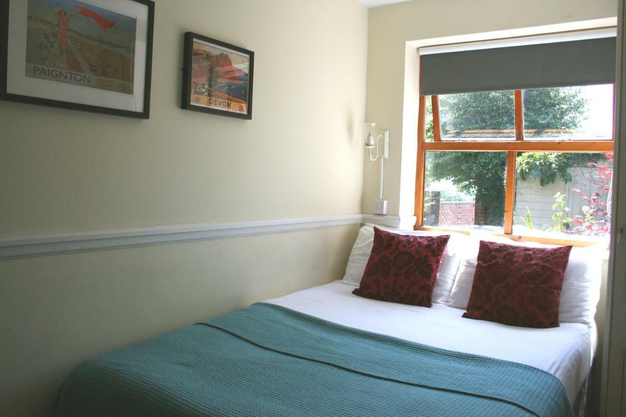 The Telstar Bed & Breakfast เอ็กซิเตอร์ ภายนอก รูปภาพ